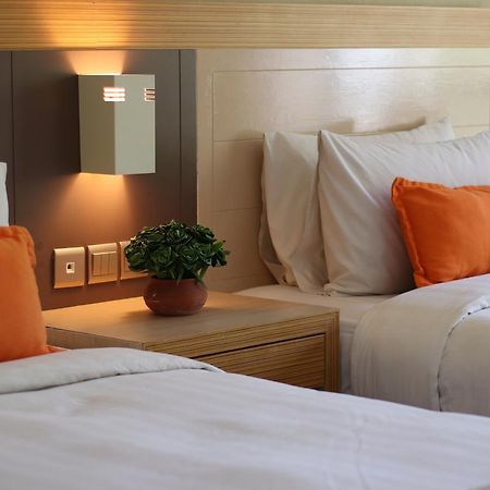 ดาไม ปูริ รีสอร์ท แอนด์ สปา กูชิง ภายนอก รูปภาพ A room at the hotel