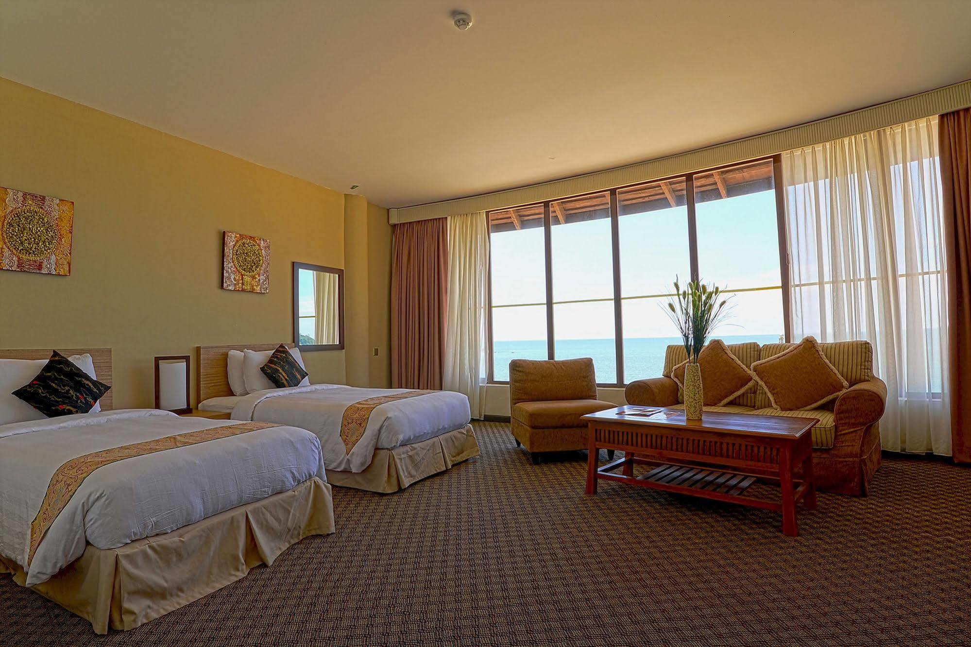 ดาไม ปูริ รีสอร์ท แอนด์ สปา กูชิง ภายนอก รูปภาพ Deluxe Ocean View Room